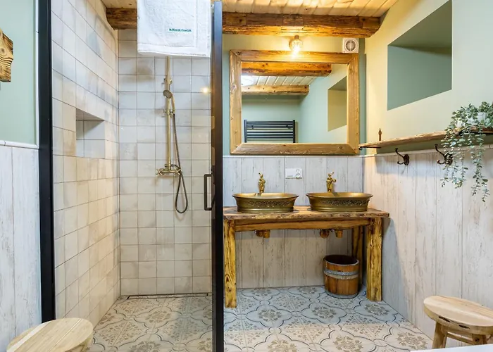 Dom Szklarski Kamien