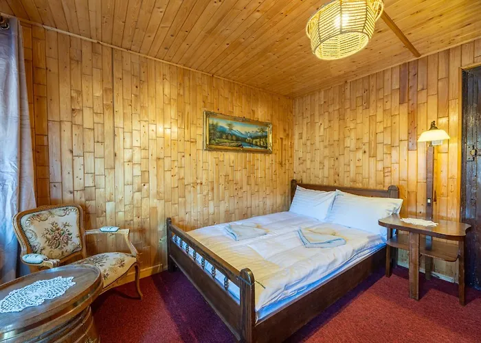 Dom Szklarski Kamien Villa *