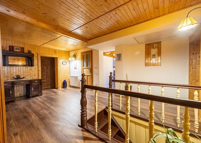 Dom Szklarski Kamien Villa *